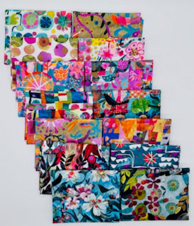 Colori 14 piece fat quarter bundle by Este Macleod for FreeSpirit Fabrics – 14 coordinating handcut fat quarters, vibrant multicolour prints, 100% cotton
