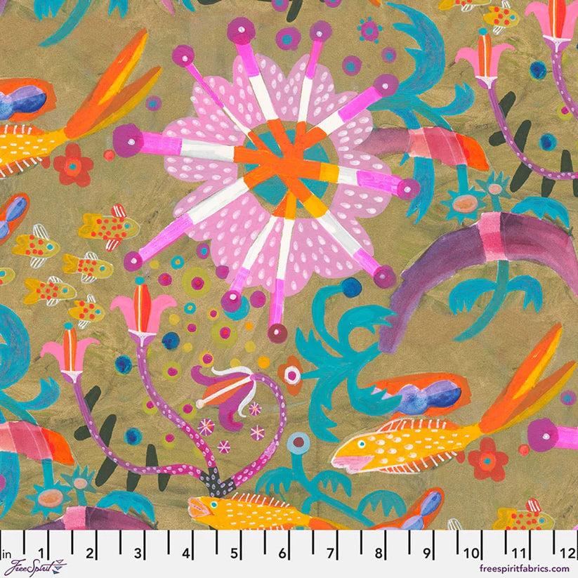 Colori Goldfish Star Gold quilting fabric by Este Macleod for FreeSpirit Fabrics – gold goldfish and star novelty print, 100% cotton, 43/44 inches wide
